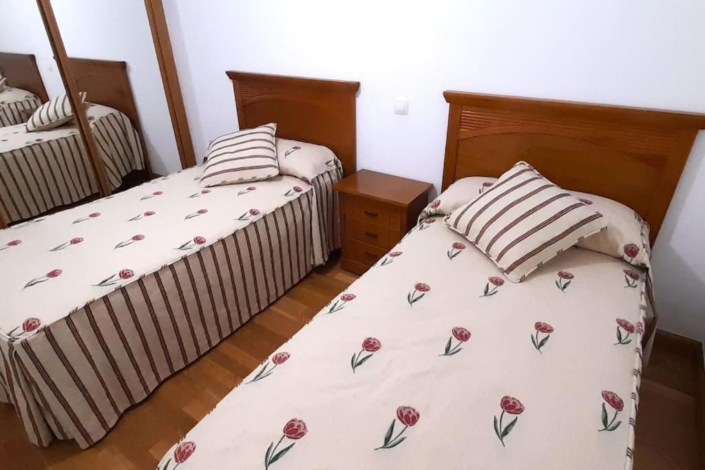 Apartamento Vistas Al Mar Con Piscina Y Terraza Foz Exterior foto